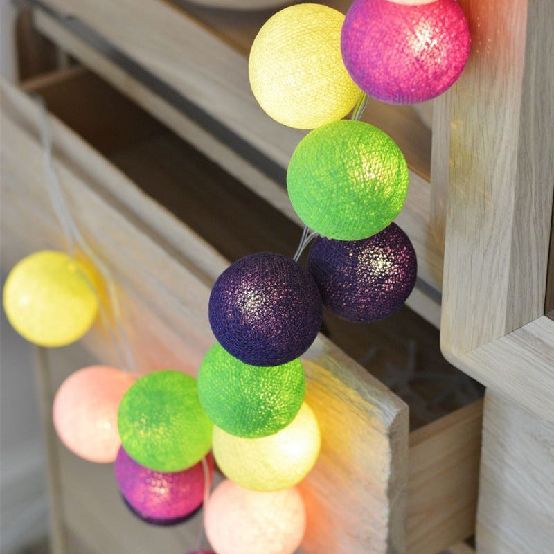 Coloured ball clearance lights