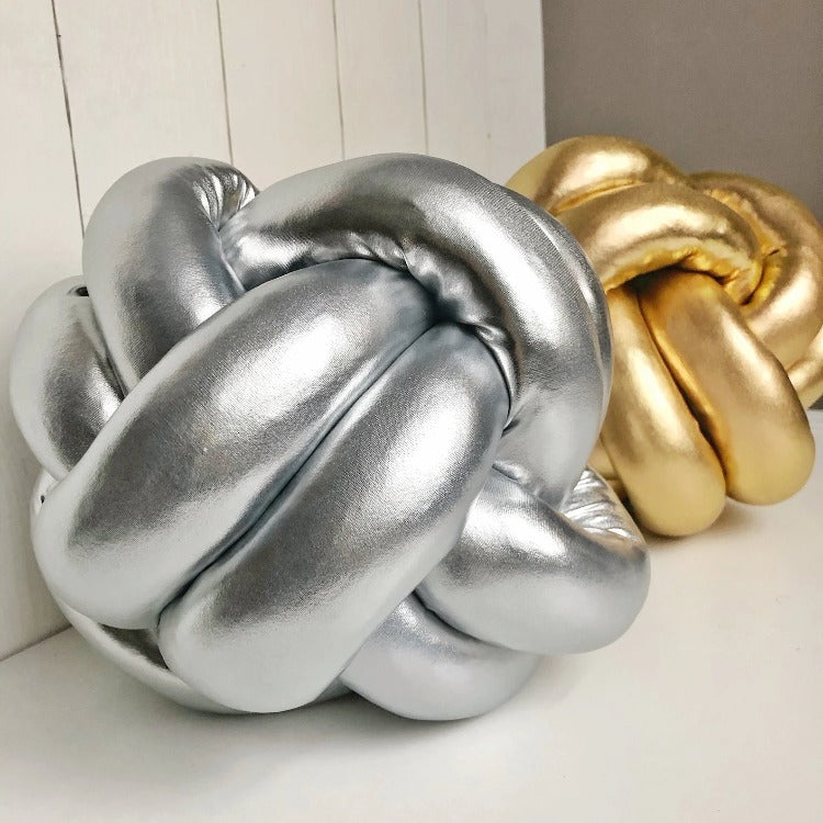 Gold hot sale knot pillow